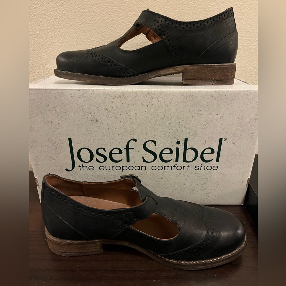 Josef Seibel Black Leather T-Strap Loafers - Picture 3 of 14